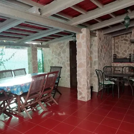 House Cesaredas Casa de Férias *