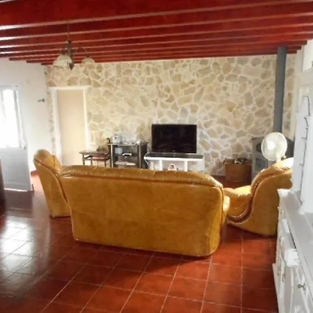 House Cesaredas Casa de Férias